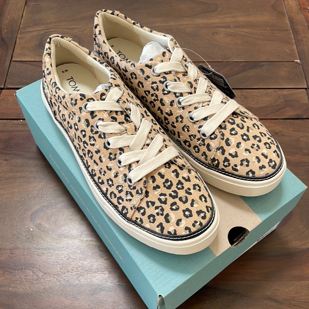Toms Alex Sneakers Cheetah Print NWT